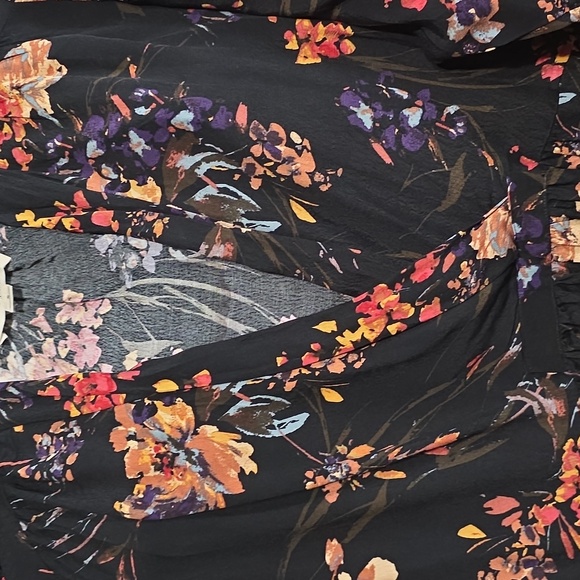 Dresses & Skirts - LOVE STITCH BLACK FLORAL DRESS